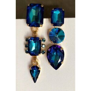 PREOWNED ELIZABETH COLE DESTRY MISMATCHED BLUE 24K GP SWAROVSKI CRYSTAL EARRINGS